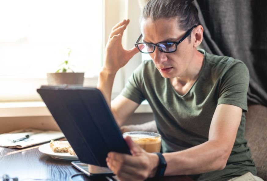 How to Recharge After Too Much Screen Time When I Still Have Work